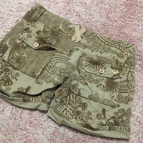 ROXY SURFWEAR SHORTS sz 10 tropical print green olive pockets streetwear - Picture 8 of 14